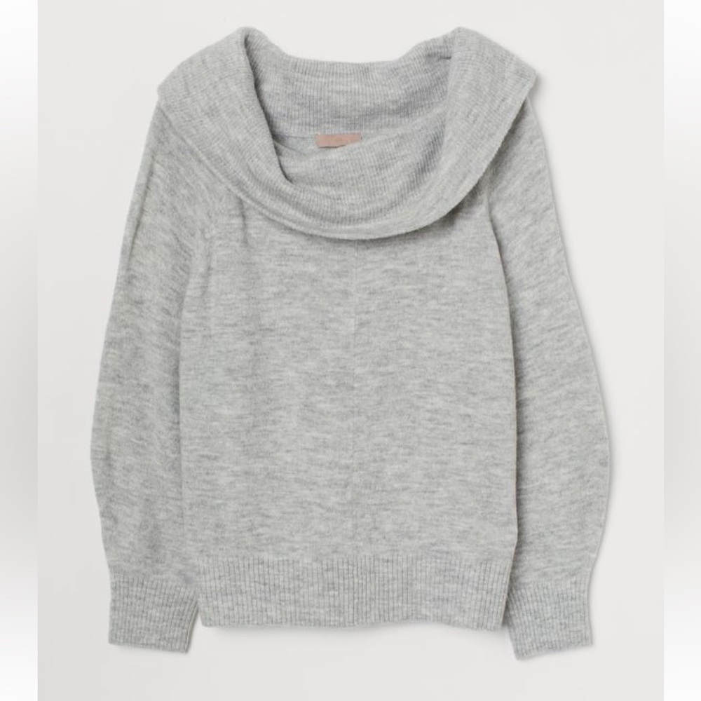 H&M off the shoulder sweater size XS light grey chunky